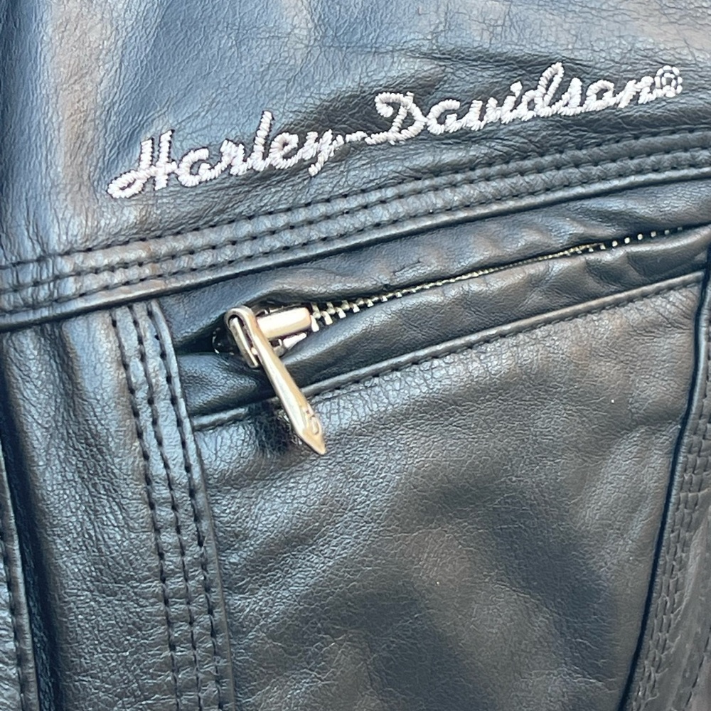 Harley-Davidson Women's Black Leather Zip Front Vest with Embroidered Logo - Picture 3 of 10